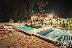 Pristine woods | Luxe Stay | Pool, Dehradun