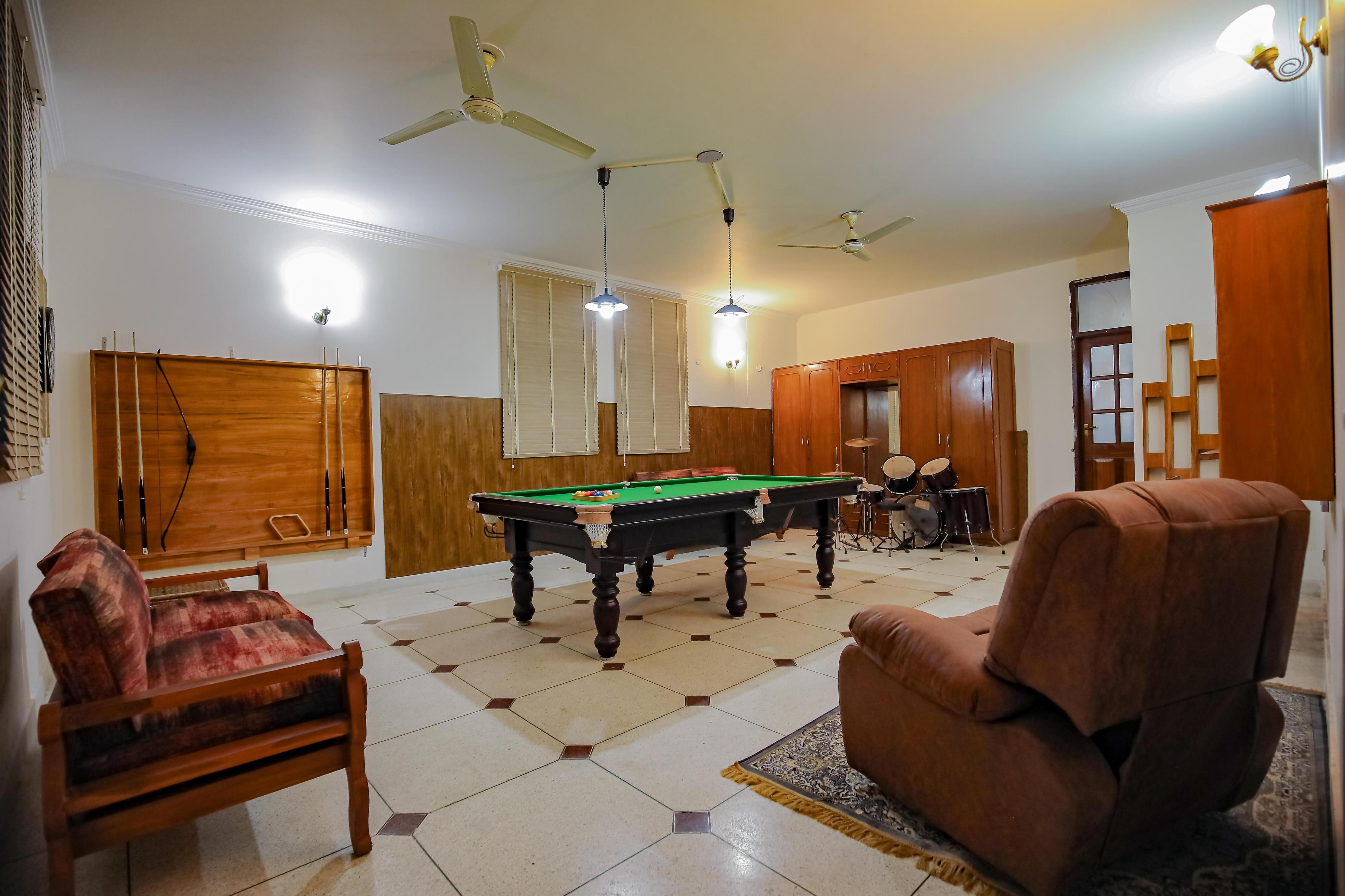 Creekside Villa Home Stay - Tap to explore photos