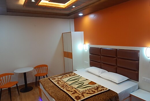 Aagaman Woods Premium