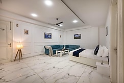 Kasauli Hills Crest Retreat, Solan