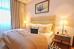 Rustic Luxurious Suite, Gurgaon