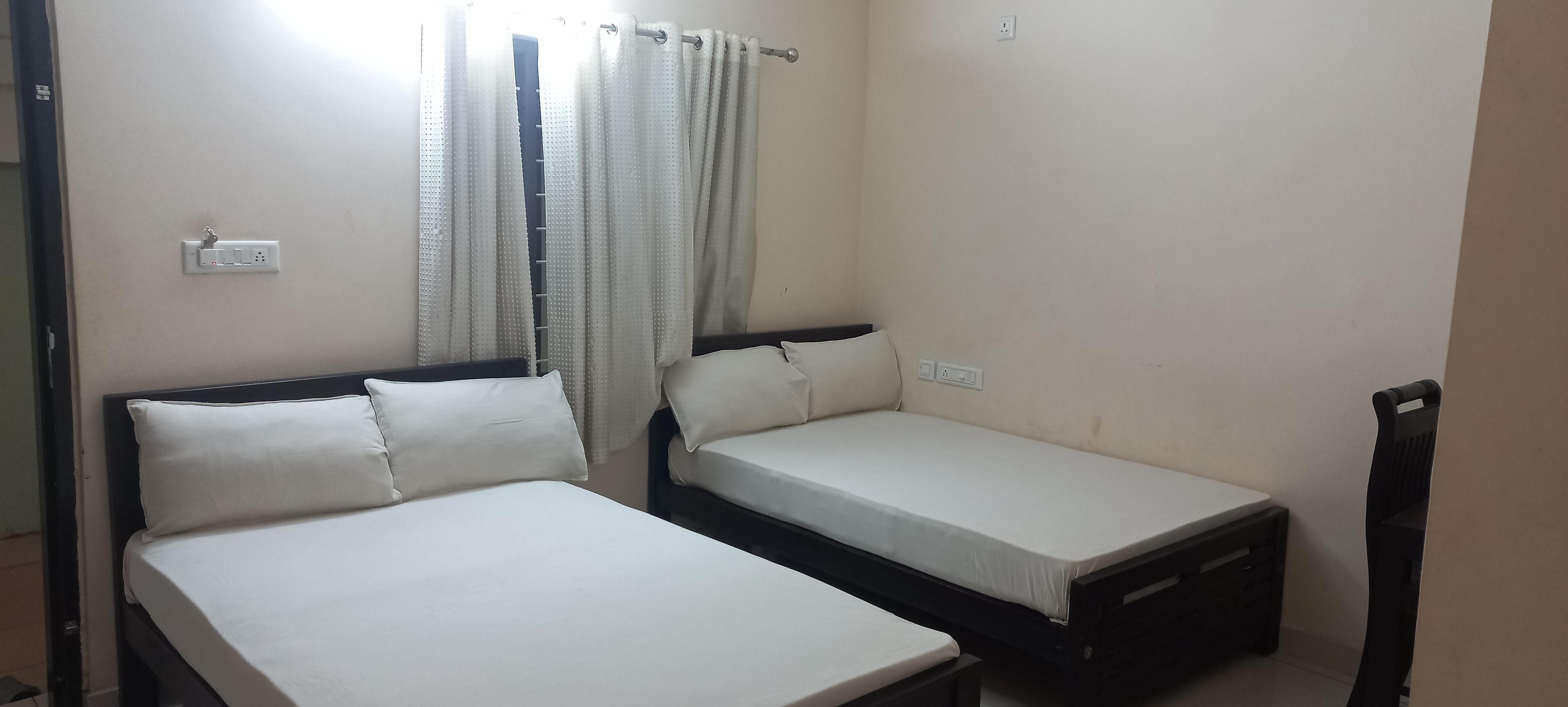 Amme Narayana Tourist home - Tap to explore photos