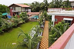 Anchor Beach Resort, Diveagar
