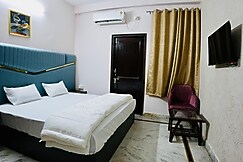 BLISS STAYS, Rishikesh