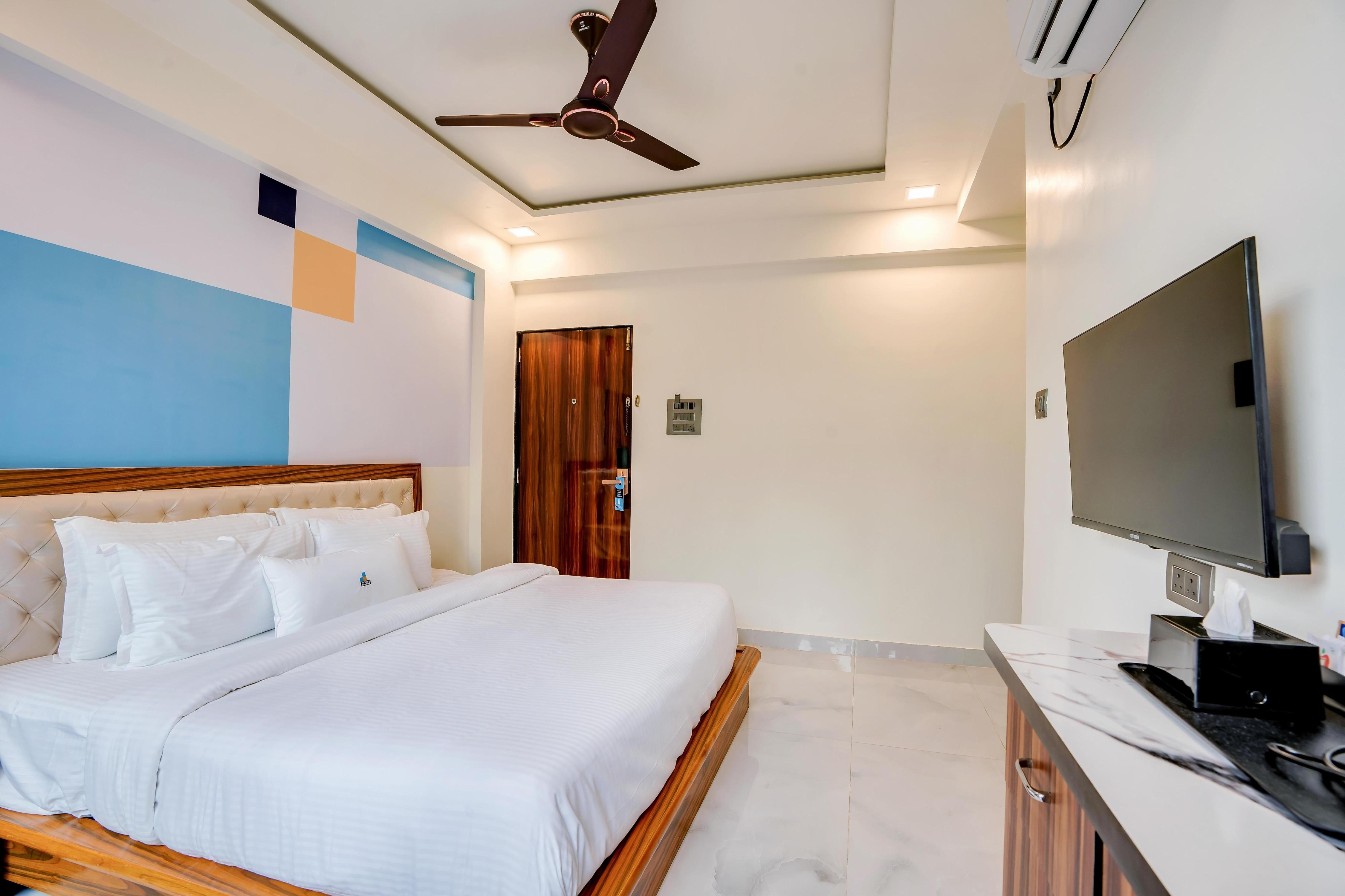 Nature View Couple Room With Balcony (2Person) 1