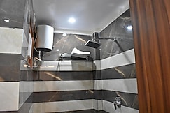 Hotel ROBINSON, Kasganj