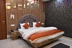 Hotel ROBINSON, Kasganj