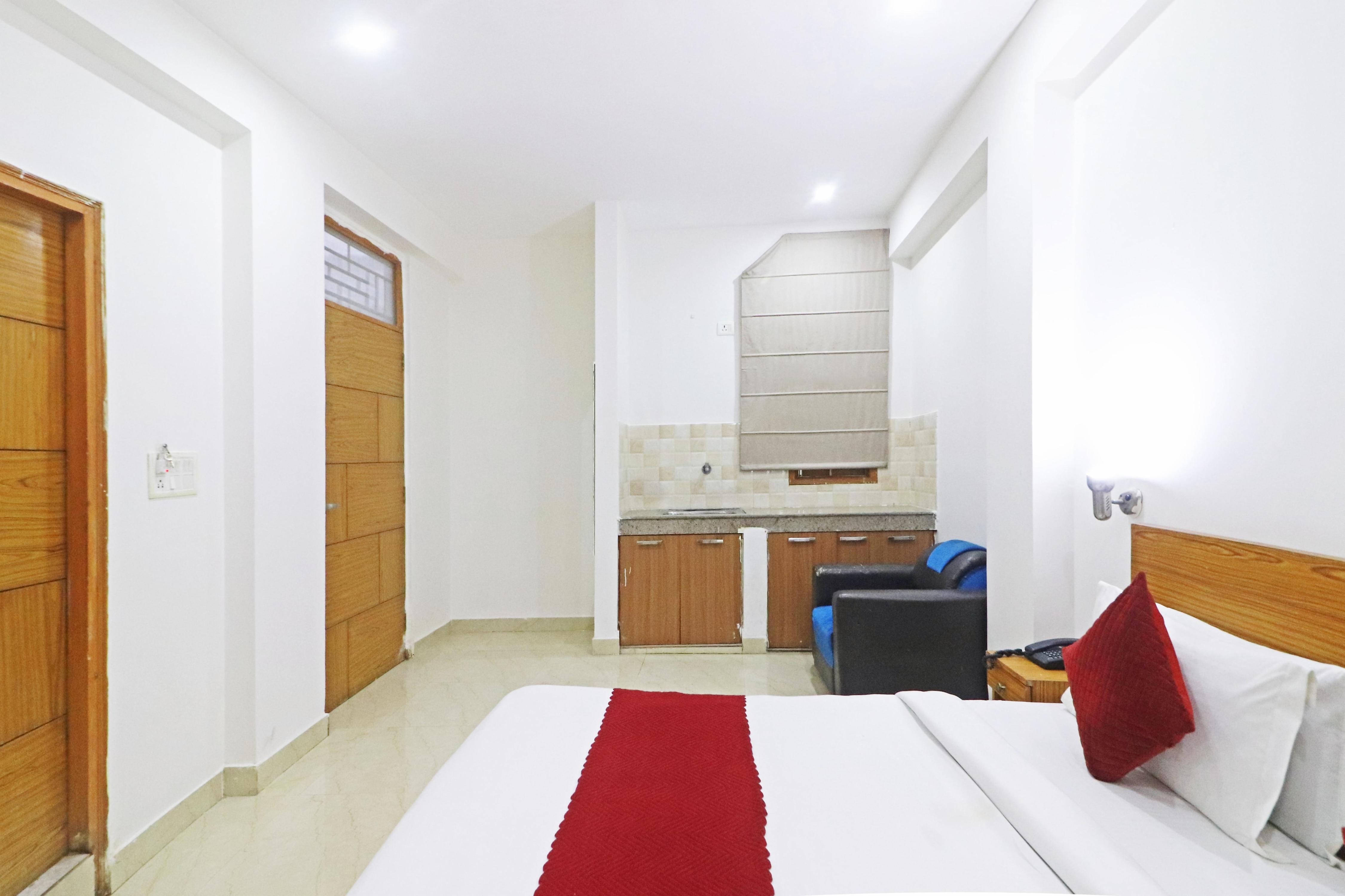 Hotel Trendy Residency - Tap to explore photos