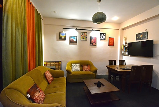 Hillspeak Homestay I 2BHK Boutique Apartment