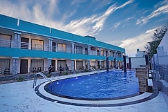 Golden Sand Beach Resort, Mandarmani