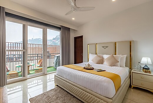 Alaya Stays 2 BHK Apartment | Cliff Zen