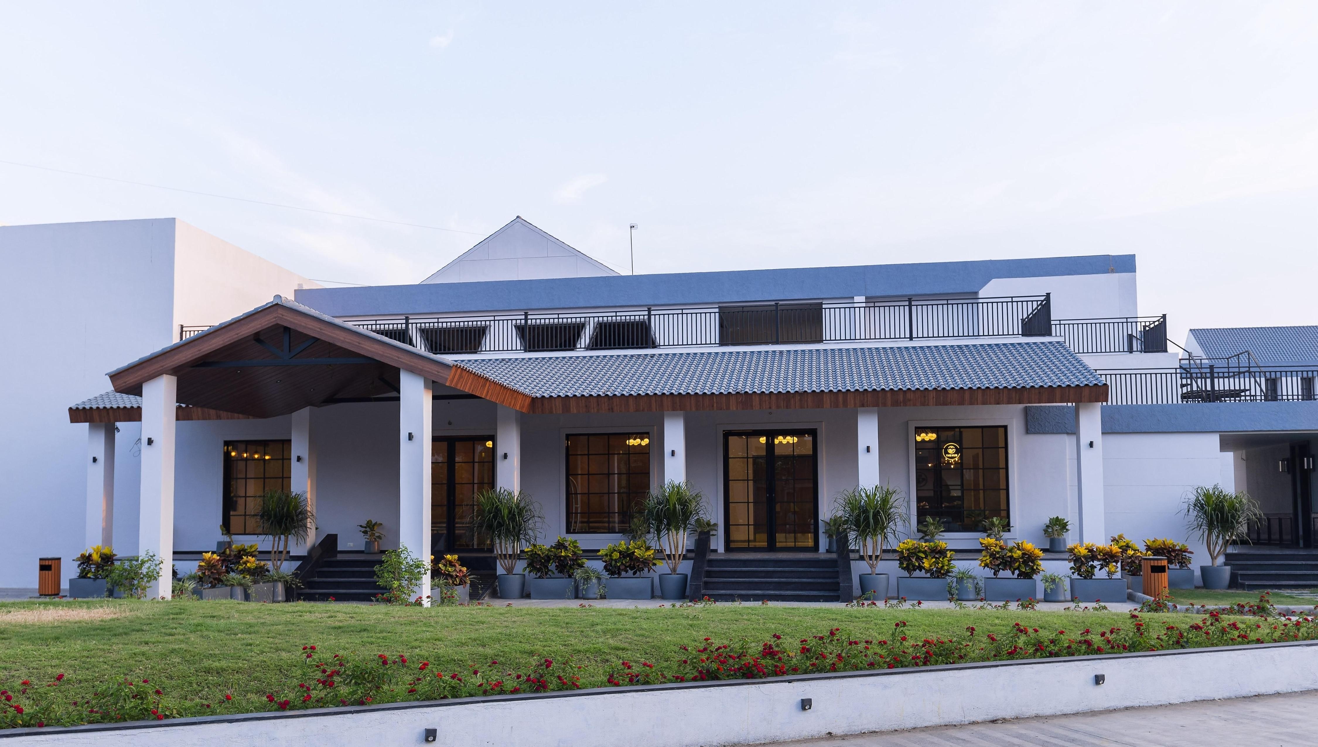 The Augusta Club & Resort, Navsari