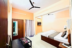 Shri Shyam Hotel, Pendra