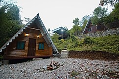 Kaamu Kabins, Pelling