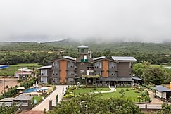 Stone Wood Hotel Amboli, Kagal