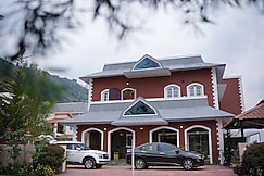 Scarlet Villa by the Greenshelters, Kodaikanal