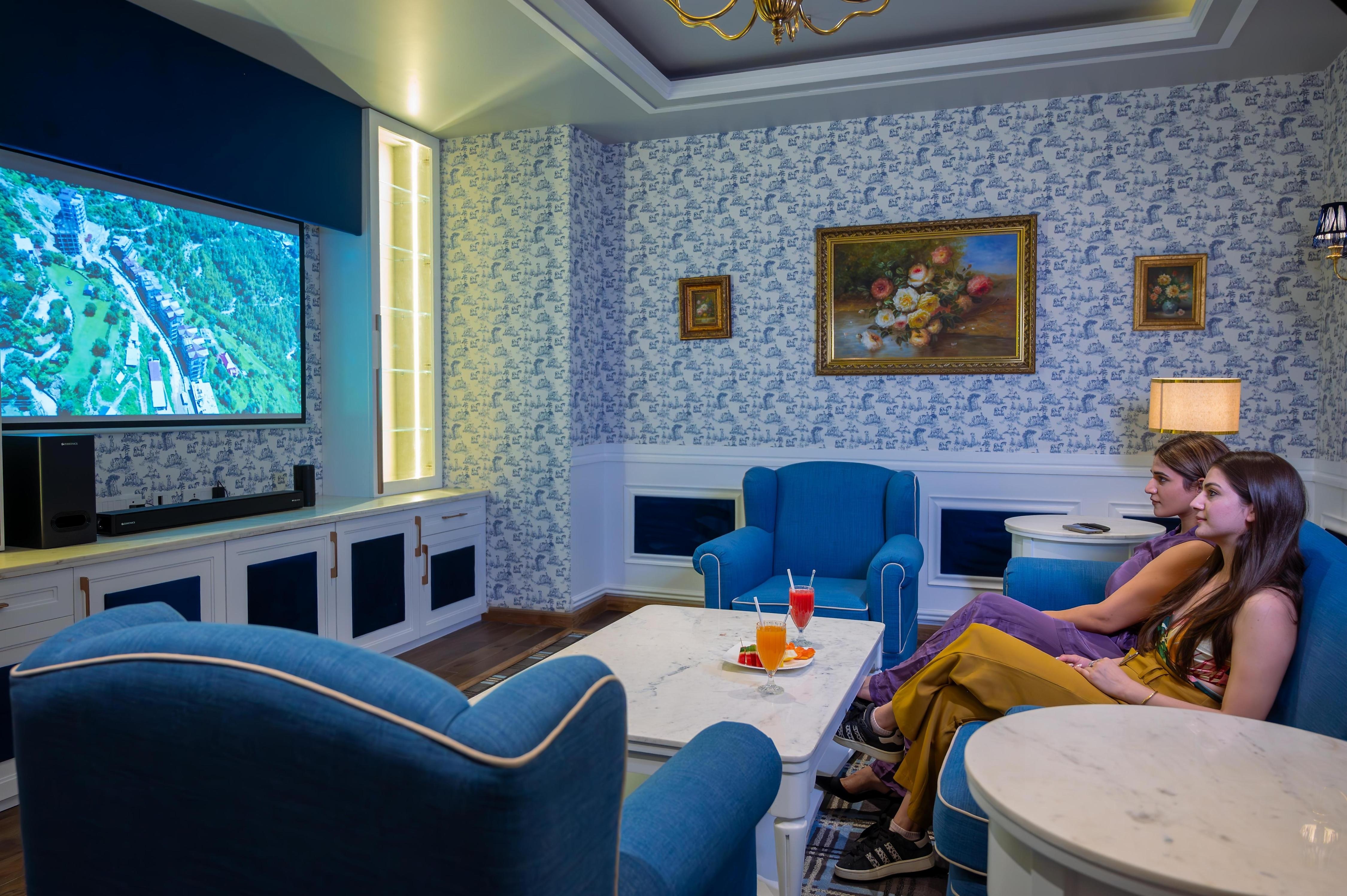The Manor Wellness & Sport Hotel - Tap to explore photos