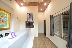 Hotel Shri Dhwaja Inn- 100 Meters from Shrinathji Temple, Nathdwara