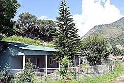 Rahul Homestay, Sainj