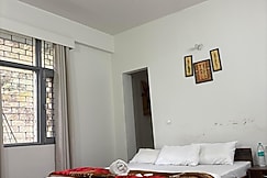 Shri - By Elite Travellers, Karanprayag