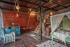 FairyTale Treehouse In Bahu, Jibhi