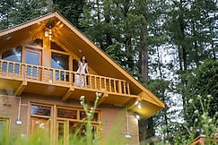 Enchanting Valley View Duplex Cottage:Tandi, Jibhi