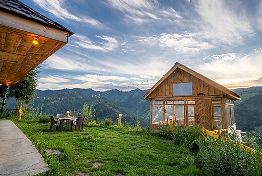 Beautiful Cottage In The Clouds | Valley view