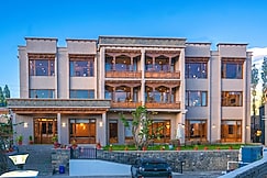 Hotel Zimskhang Villa, Khalsi