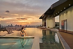 The Peninsula Phnom Penh, Phnom Penh