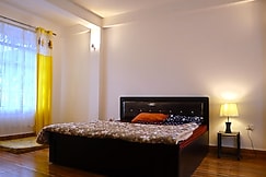 The Scarlett Homestay, Lava