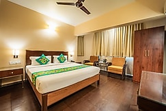 Treebo Sunshine Beach Resort With Swimming Pool, Goa