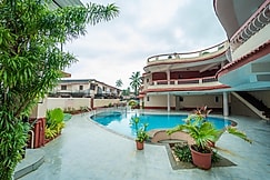 Treebo Sunshine Beach Resort With Swimming Pool, Goa
