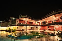 Treebo Sunshine Beach Resort With Swimming Pool, Goa