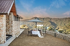 SaffronStays Ridgeview Manor, Mukteshwar