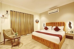 Limewood Stay - Mall 51, Gurgaon