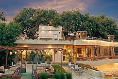 Giovanni Village Resort, Bhopal