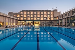 Ramada By Wyndham, Narendra Modi Stadium Motera, Daskroi
