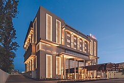 Ramada Encore by Wyndham Rajbagh Srinagar, Srinagar