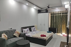 STAR STUDIOS 4, Noida