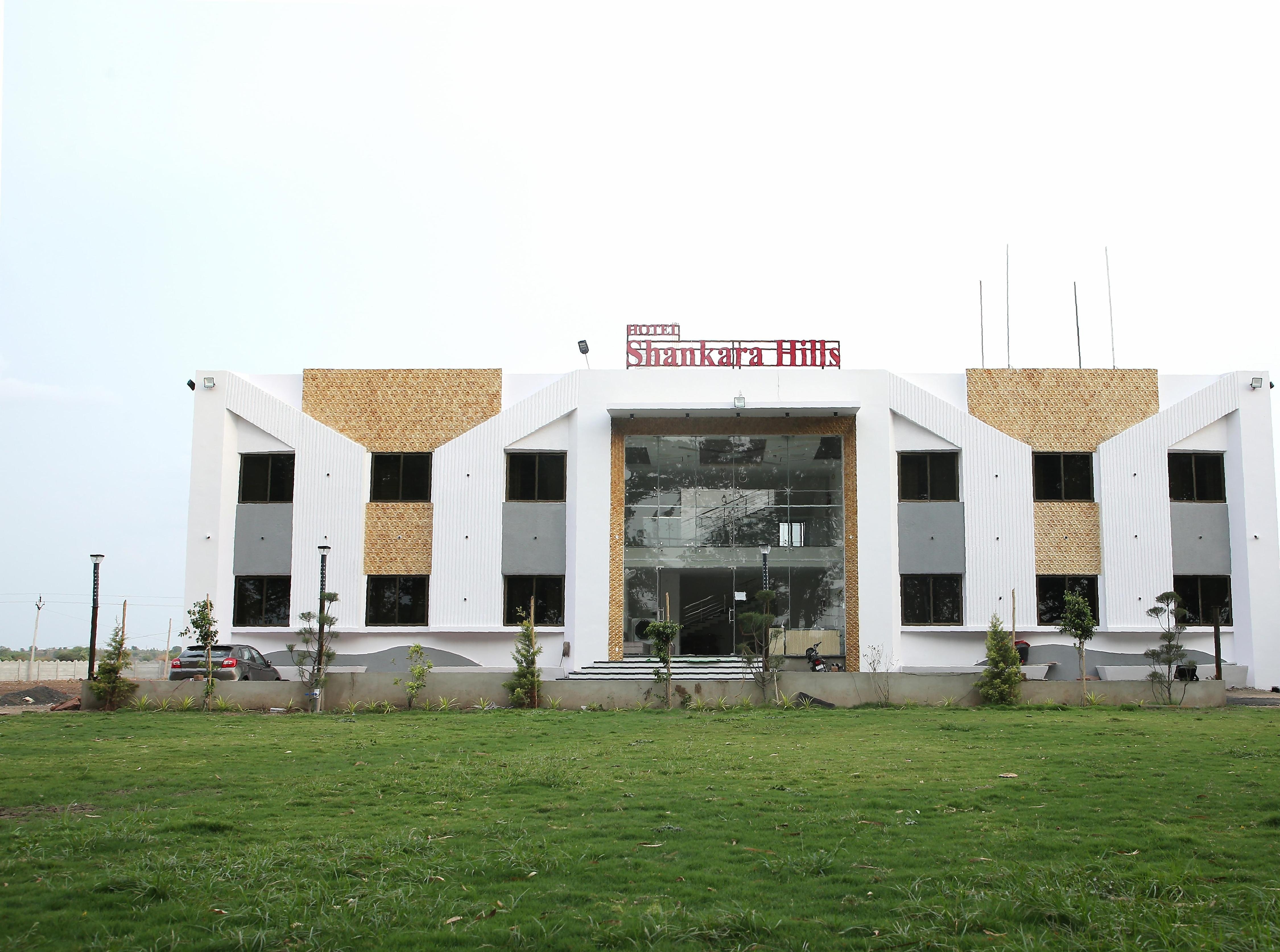 Hotel Shankara Hills - Tap to explore photos