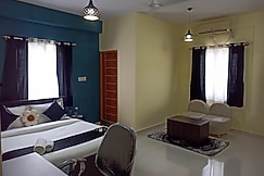 Soma Peaceside Accomodation, Bangalore