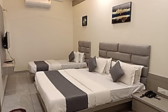 Hotel Bilva Leaf Tree, Sanand
