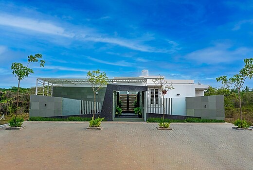 S R Pool Villa