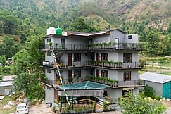 Sort By Stays, Kareri, Dharamshala
