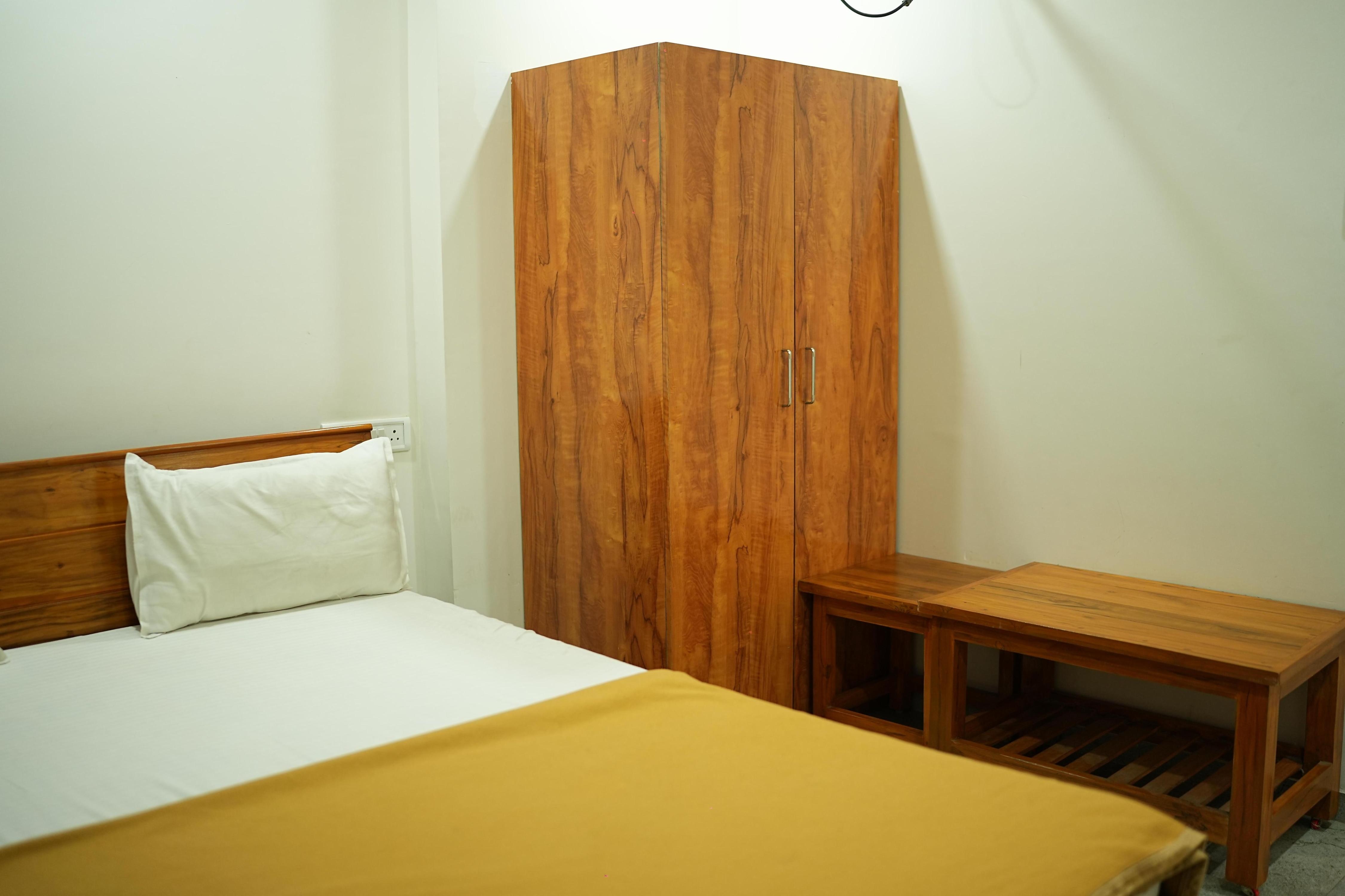 Hotel New Vaishnavi 2