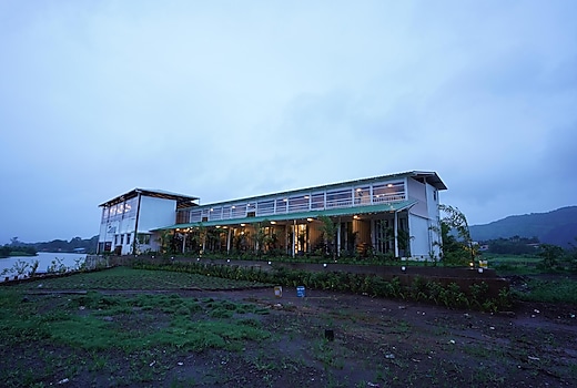 THE BOAT CLUB, KARJAT