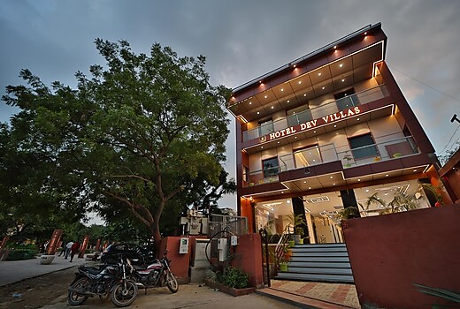 Hotel Dev Vilas