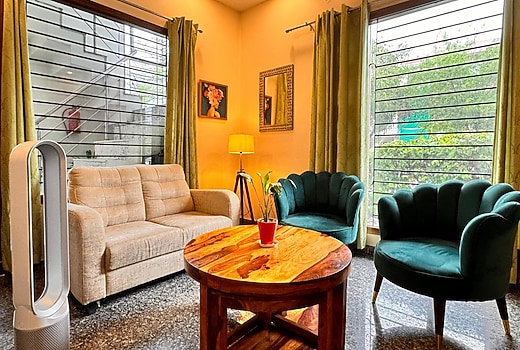 Peaceful Apartment 2BHK By Six Lane