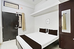 Hotel O The White Haveli, Udaipur