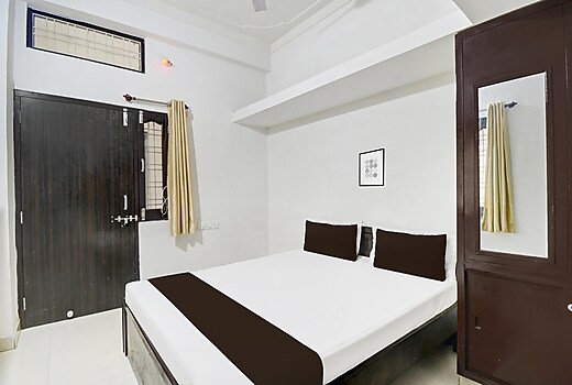 Hotel O The White Haveli